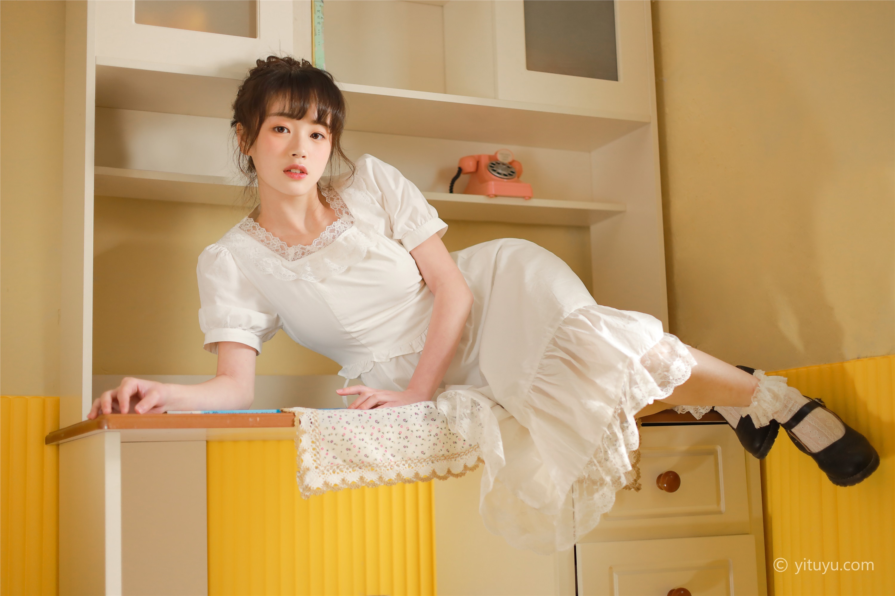 YITUYU 艺图语 2021.04.23 放学后 柚子